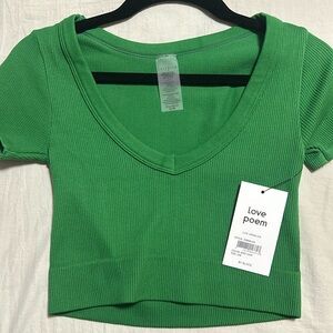 Seamless Plunge Crop Tee